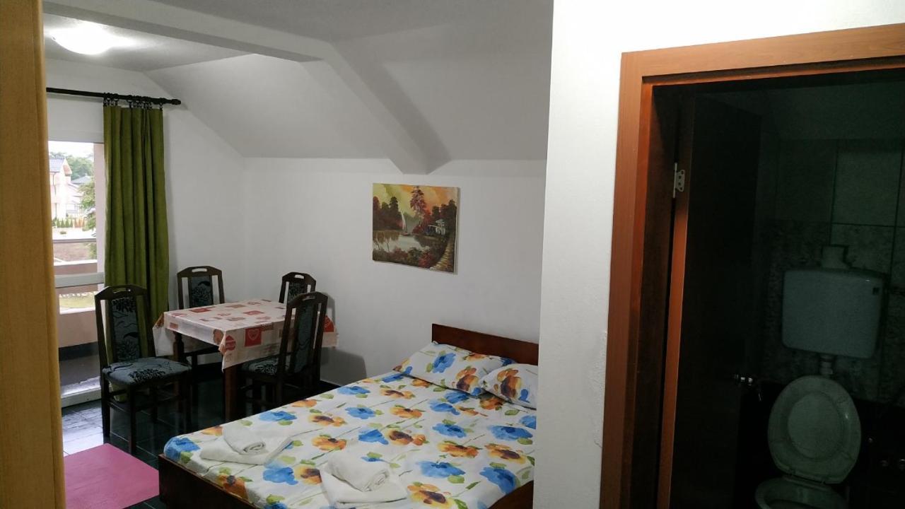 Srebrna Nit Apartment Veliko Gradište Екстериор снимка