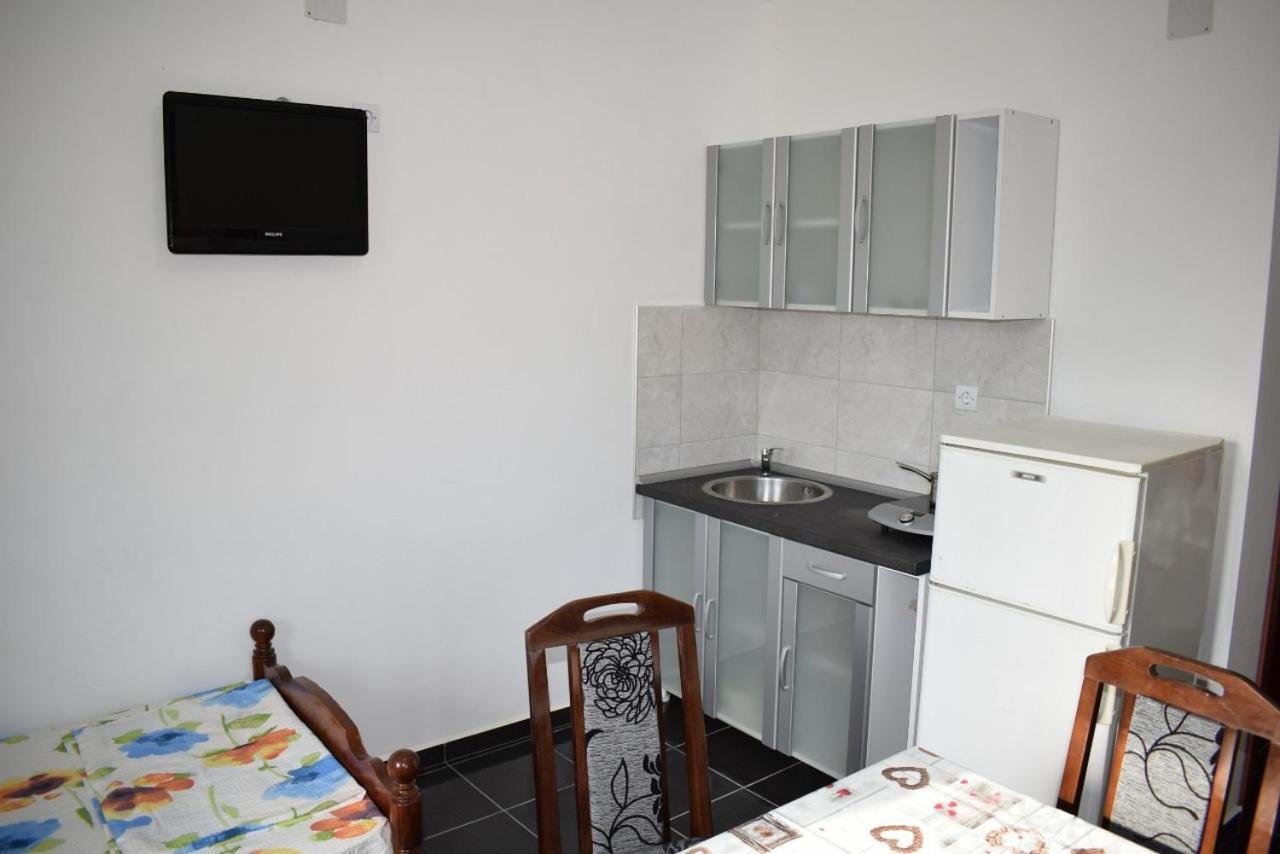 Srebrna Nit Apartment Veliko Gradište Екстериор снимка