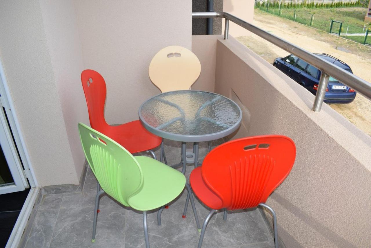 Srebrna Nit Apartment Veliko Gradište Екстериор снимка